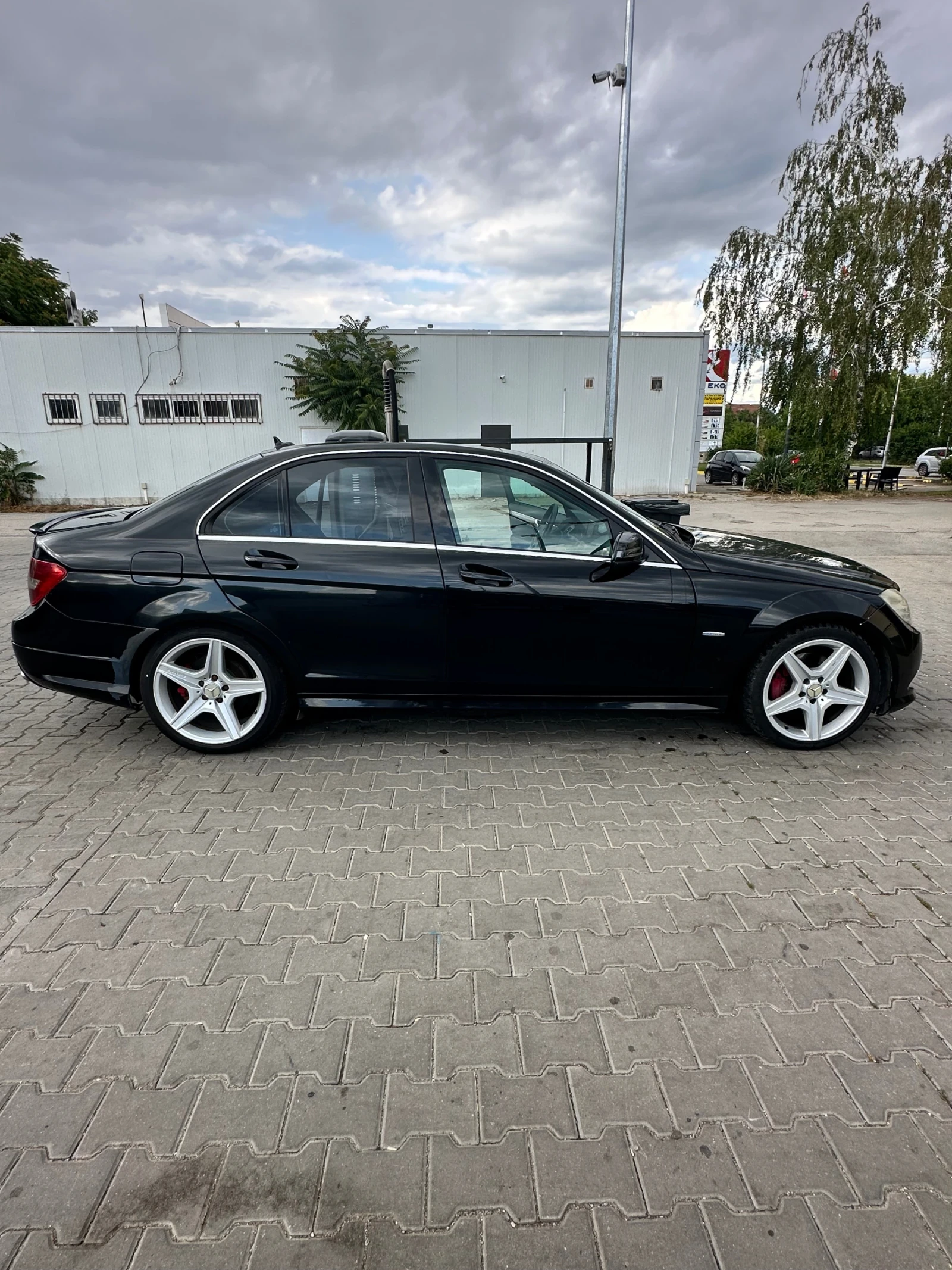 Mercedes-Benz C 350 4-matic