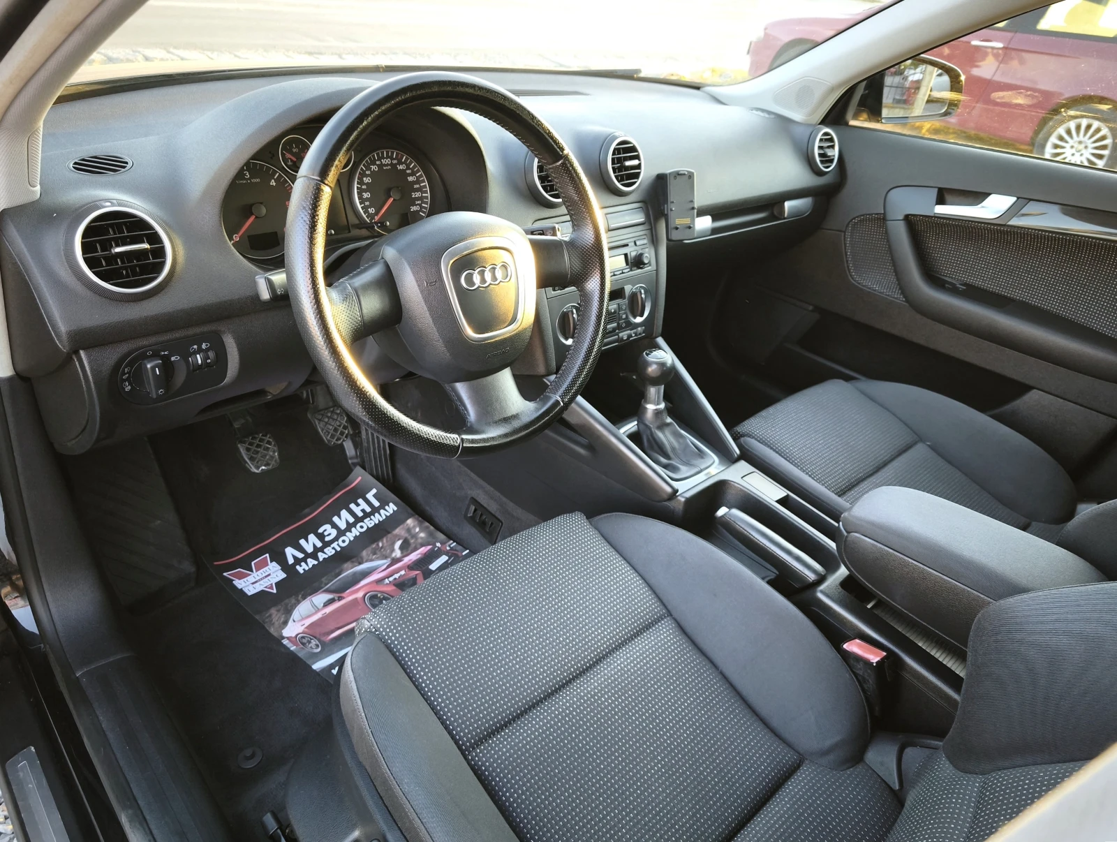 Audi A3 2.0tdi 8V SPORTBACK, снимка 8 - Автомобили и джипове - 55570959