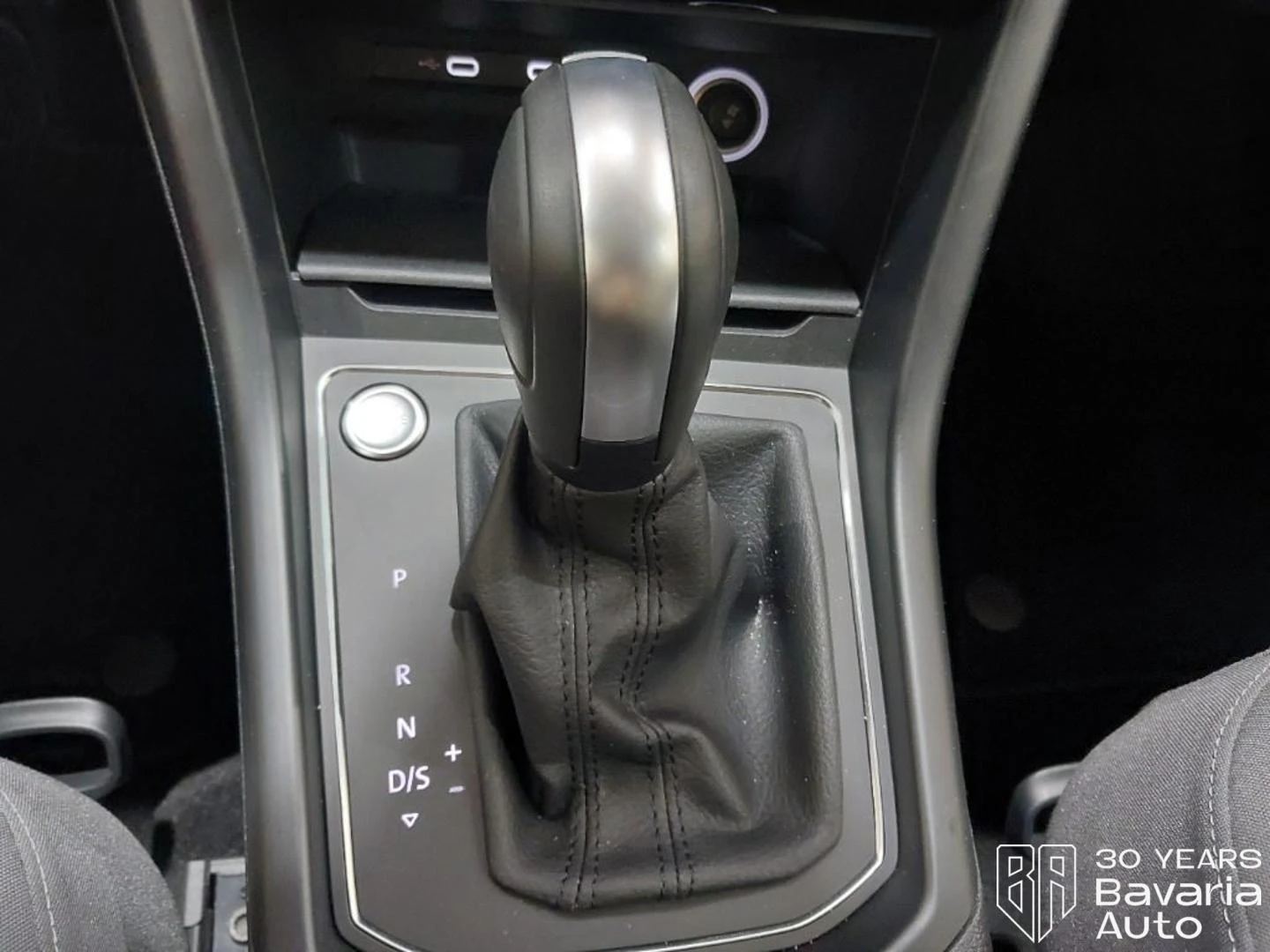VW Touran Comfortline DSG, снимка 14 - Автомобили и джипове - 55767098
