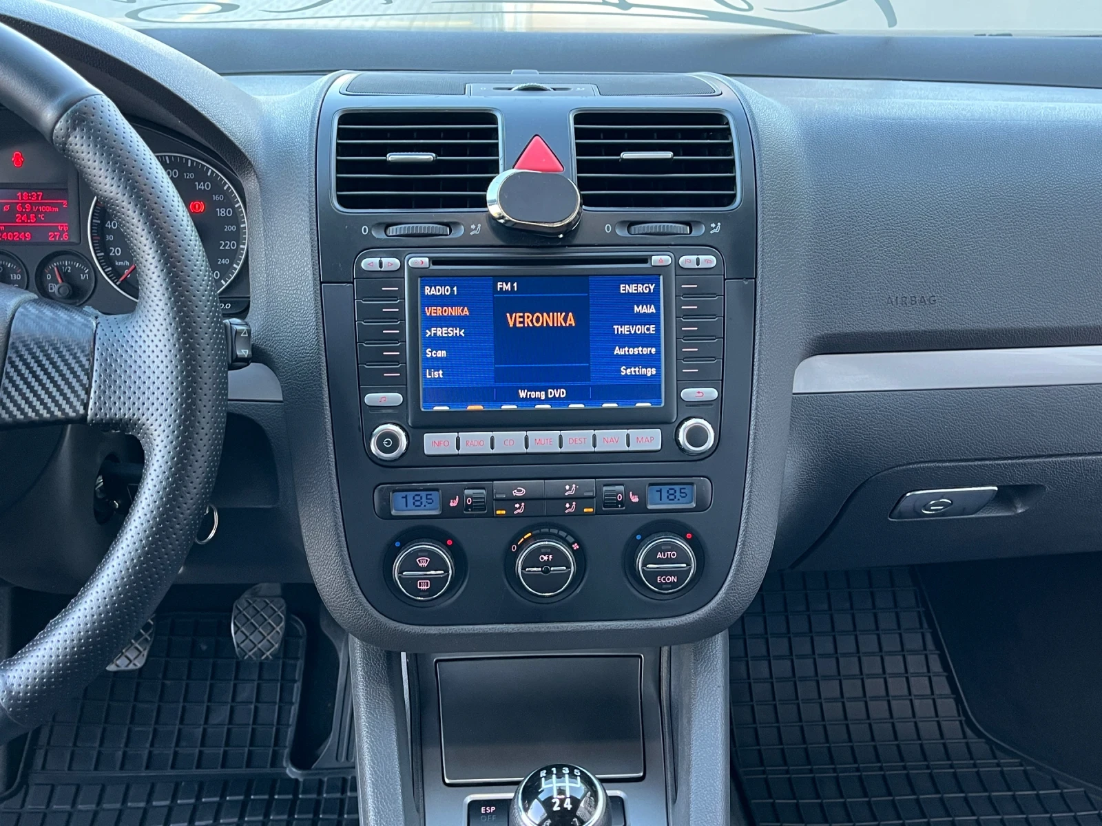 VW Golf 1.9TDI/105/BKC, снимка 15 - Автомобили и джипове - 56184651