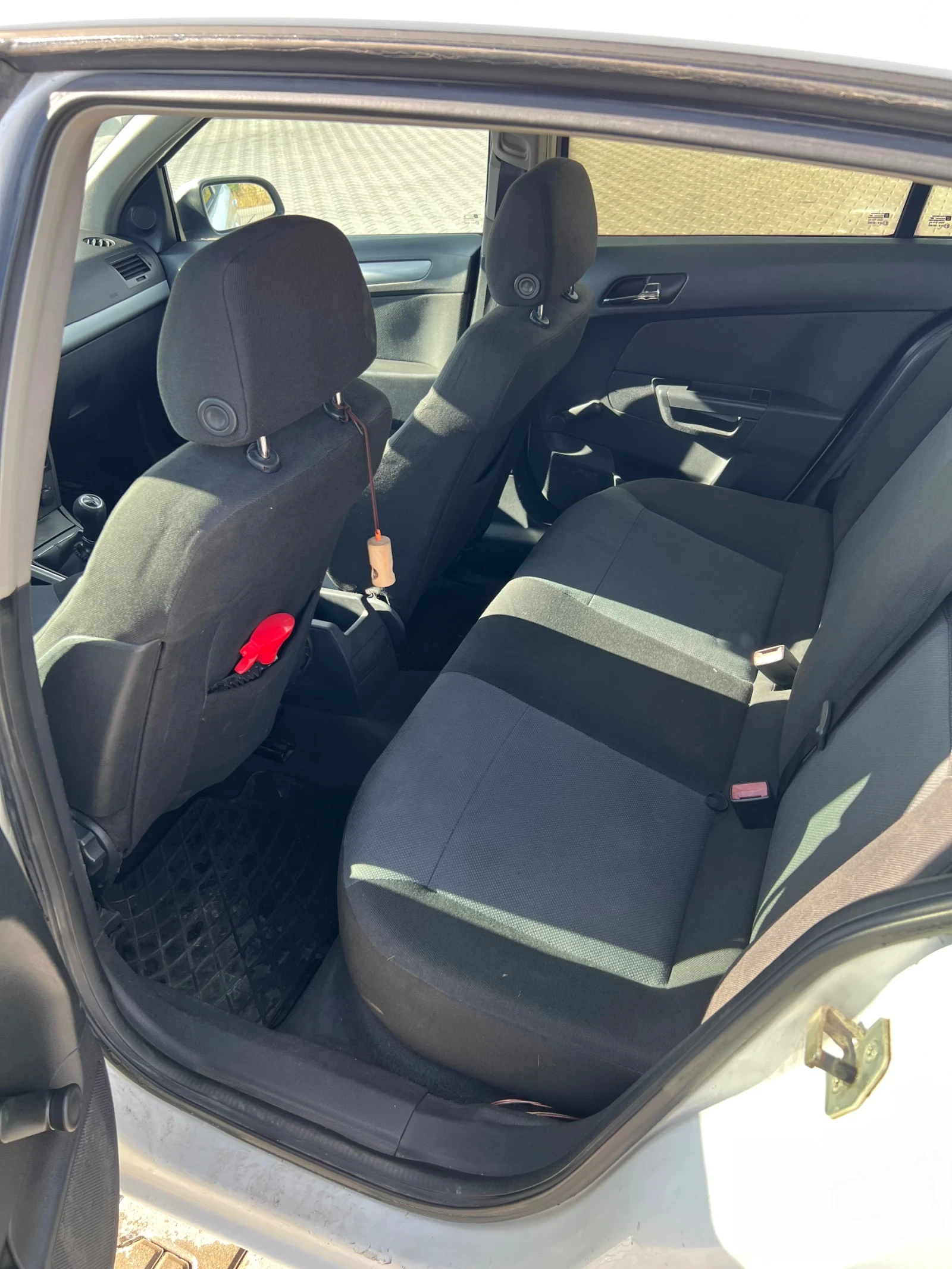 Opel Astra, снимка 7 - Автомобили и джипове - 56216315