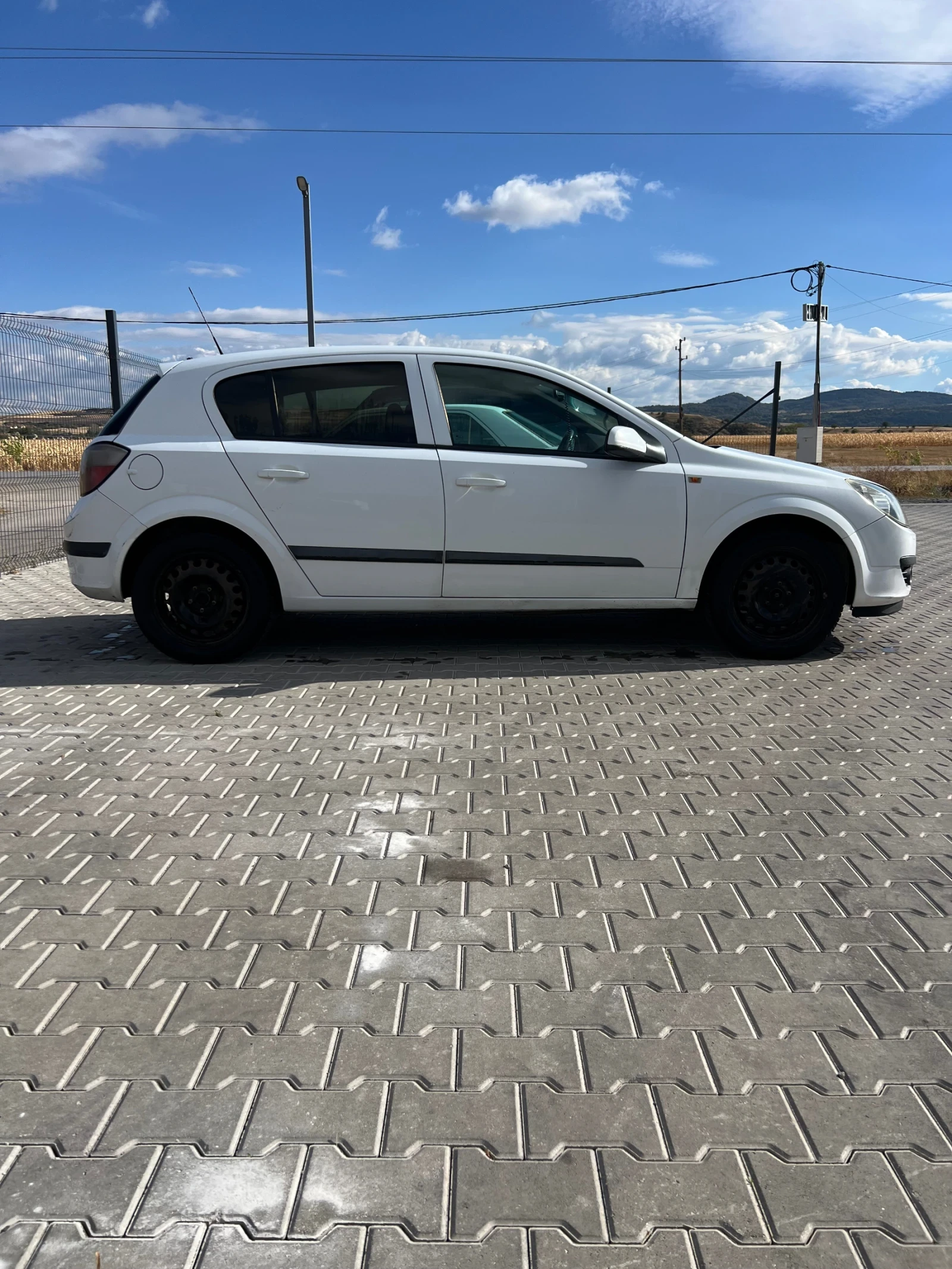 Opel Astra, снимка 2 - Автомобили и джипове - 56216315