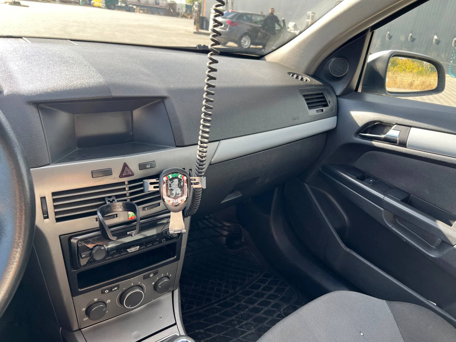 Opel Astra, снимка 6 - Автомобили и джипове - 56216315