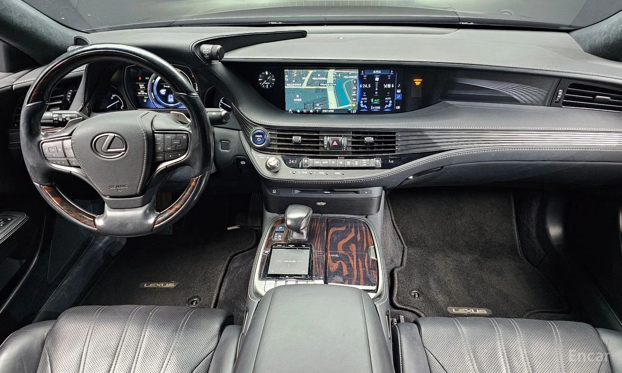 Lexus LS 500 3.5 PLATINUM* МАСАЖ* 360 КАМЕРИ* ОБДУХВАНЕ* КРАЙНА, снимка 7 - Автомобили и джипове - 56523903