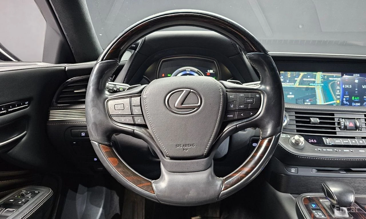 Lexus LS 500 3.5 PLATINUM* МАСАЖ* 360 КАМЕРИ* ОБДУХВАНЕ* КРАЙНА, снимка 8 - Автомобили и джипове - 56523903