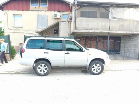 Nissan Terrano 