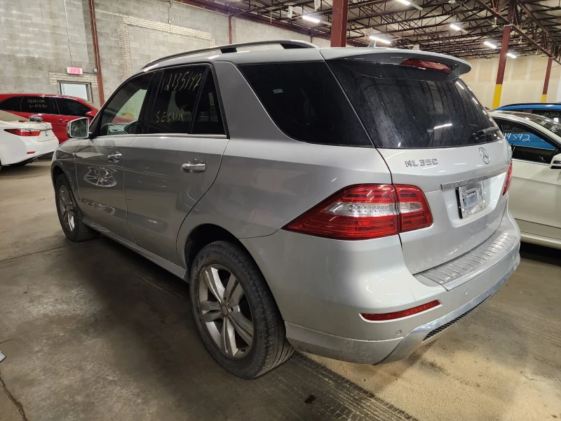 Mercedes-Benz ML 350 Bluetec 4Matic, снимка 8 - Автомобили и джипове - 47887938