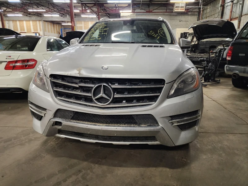 Mercedes-Benz ML 350 Bluetec 4Matic, снимка 2 - Автомобили и джипове - 47887938