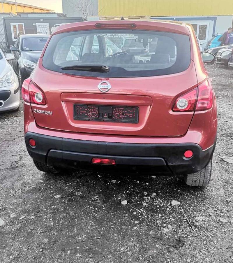 Nissan Qashqai 2.0/4x4 /ПАНОРАМА/УНИКАТ, снимка 5 - Автомобили и джипове - 48036617