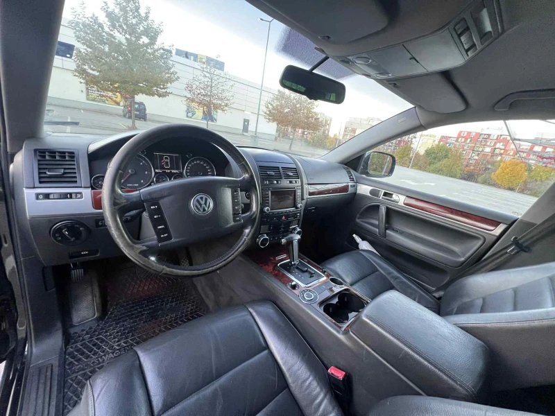 VW Touareg 3.0 diesel, снимка 15 - Автомобили и джипове - 52238372