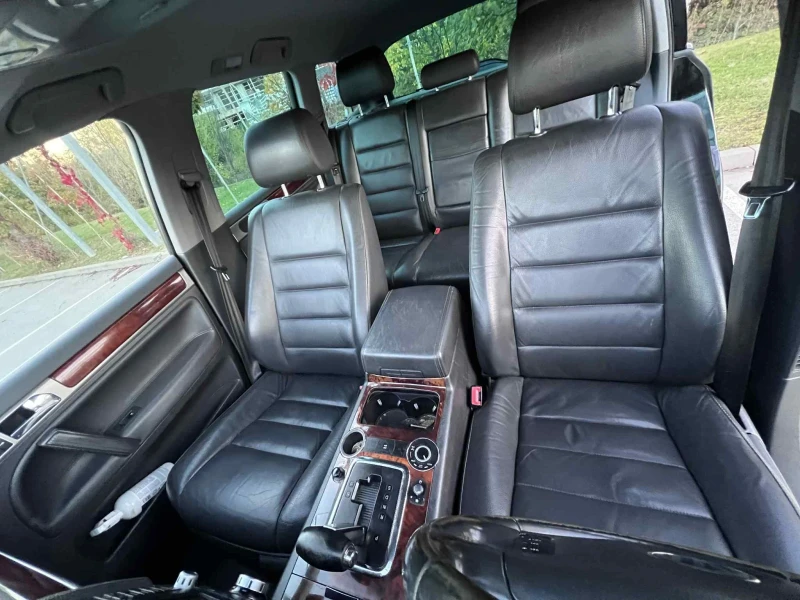 VW Touareg 3.0 diesel, снимка 10 - Автомобили и джипове - 52238372
