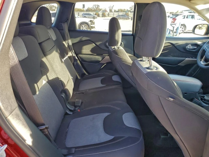 Jeep Cherokee, снимка 11 - Автомобили и джипове - 53153438