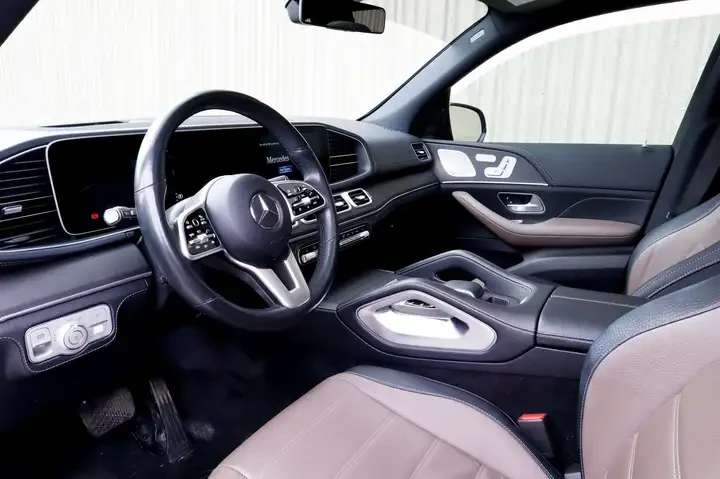 Mercedes-Benz GLE 350 AMG *  Loaded * CARFAX * АВТО КРЕДИТ * , снимка 7 - Автомобили и джипове - 54812430