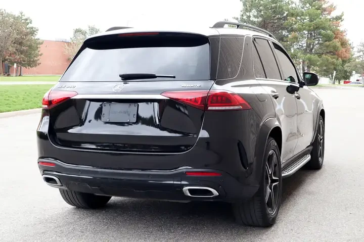 Mercedes-Benz GLE 350 AMG *  Loaded * CARFAX * АВТО КРЕДИТ * , снимка 6 - Автомобили и джипове - 54812430