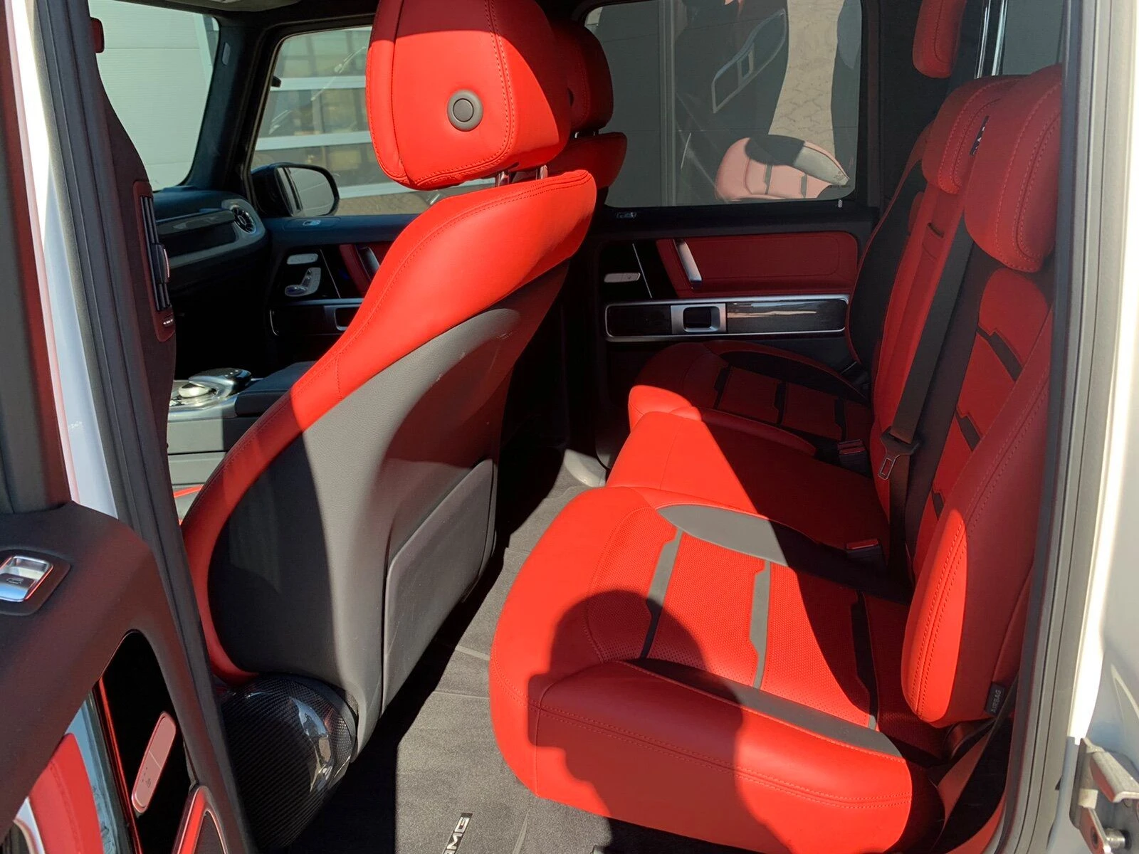 Mercedes-Benz G 63 AMG Com / AHK / Multibeam / CARBON / - изображение 9