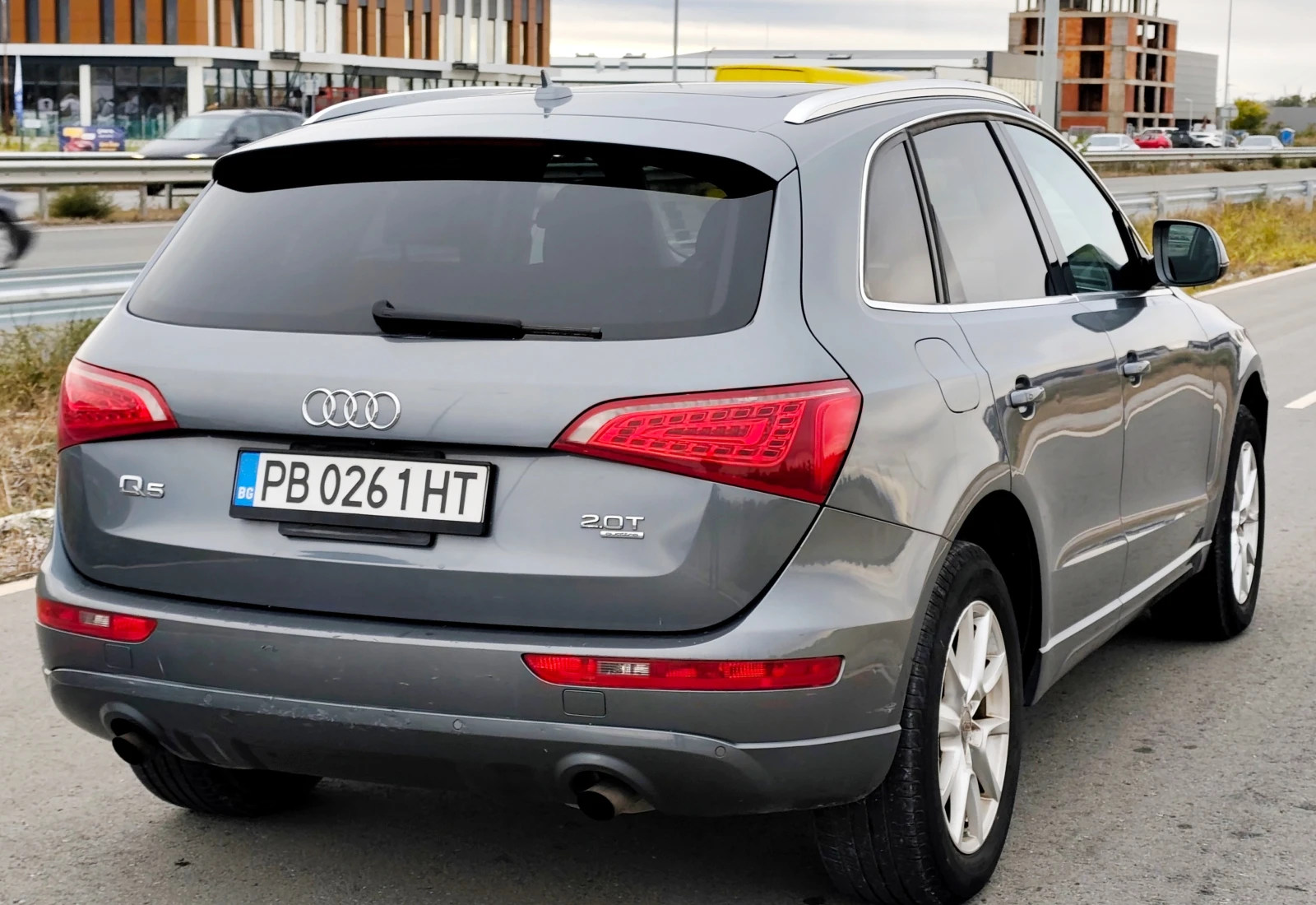 Audi Q5 2.0t quattro Premium Plus - изображение 6