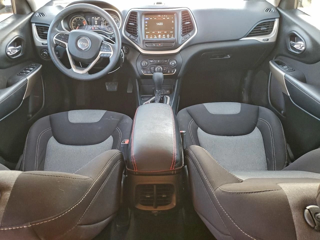 Jeep Cherokee  - изображение 8