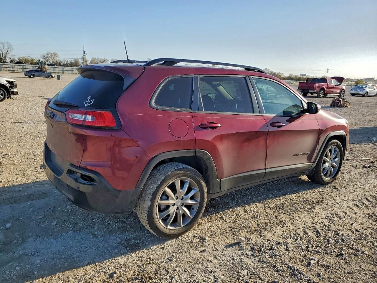 Jeep Cherokee  - изображение 3