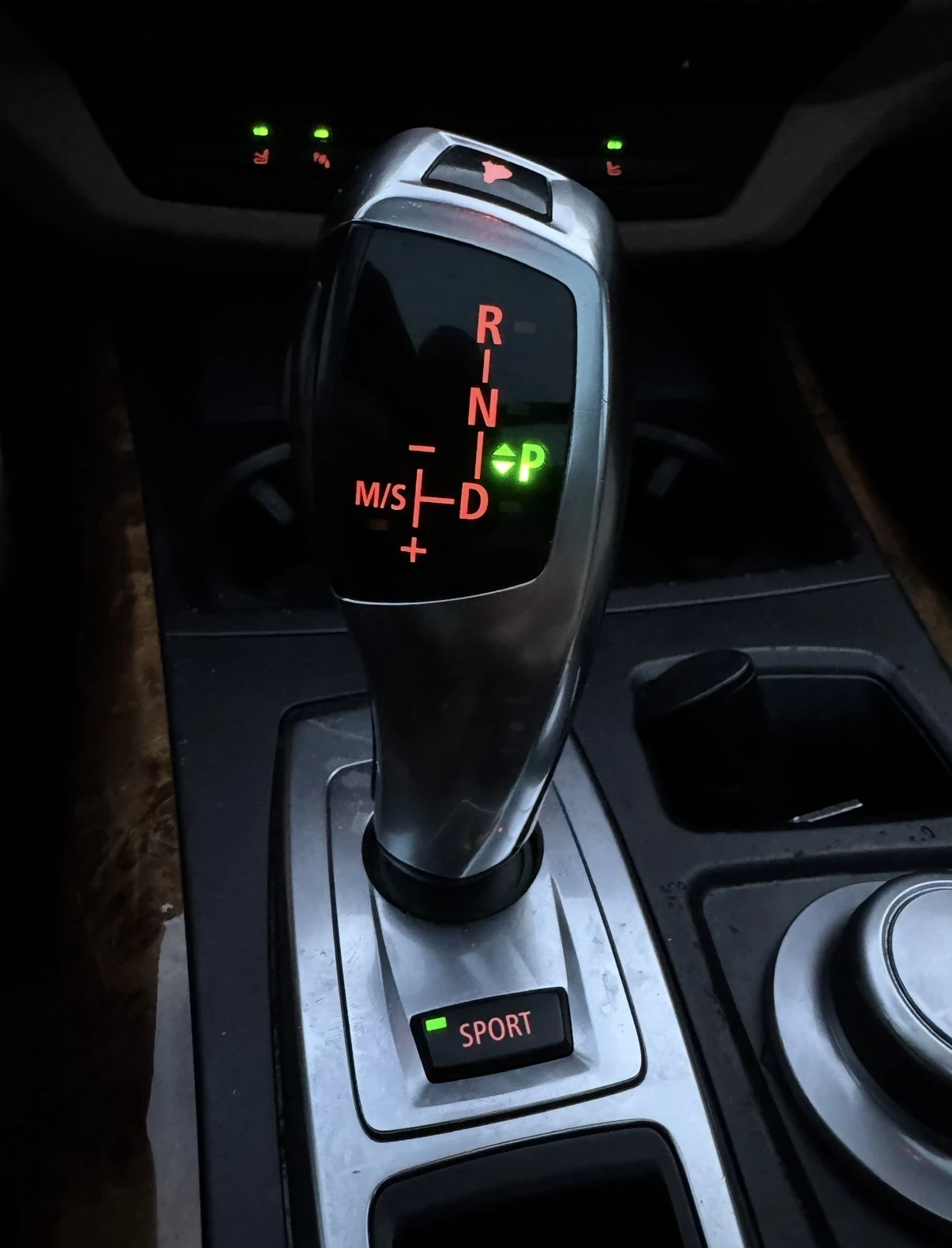 BMW X5 3xd HUD* MASSAGE* KEYLESS - изображение 6