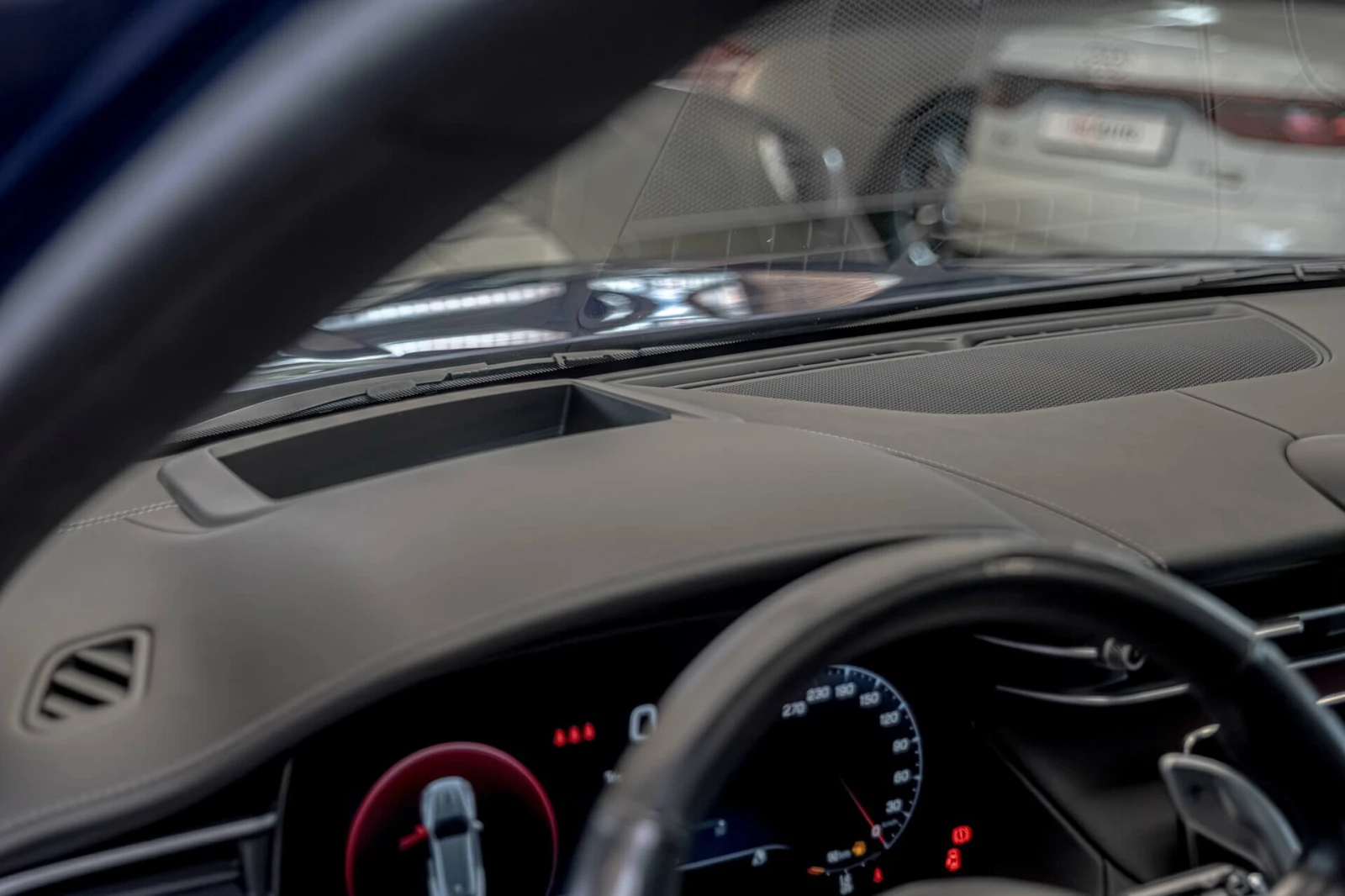 Maserati Grecale GT/Sonus Faber/HuD/Камера 360/Ambient/PDC/F1/, снимка 10 - Автомобили и джипове - 54458940
