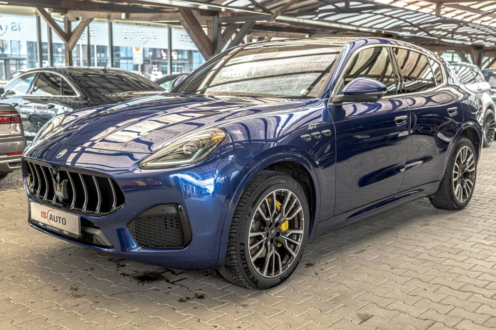 Maserati Grecale GT/Sonus Faber/HuD/Камера 360/Ambient/PDC/F1/, снимка 3 - Автомобили и джипове - 54458940