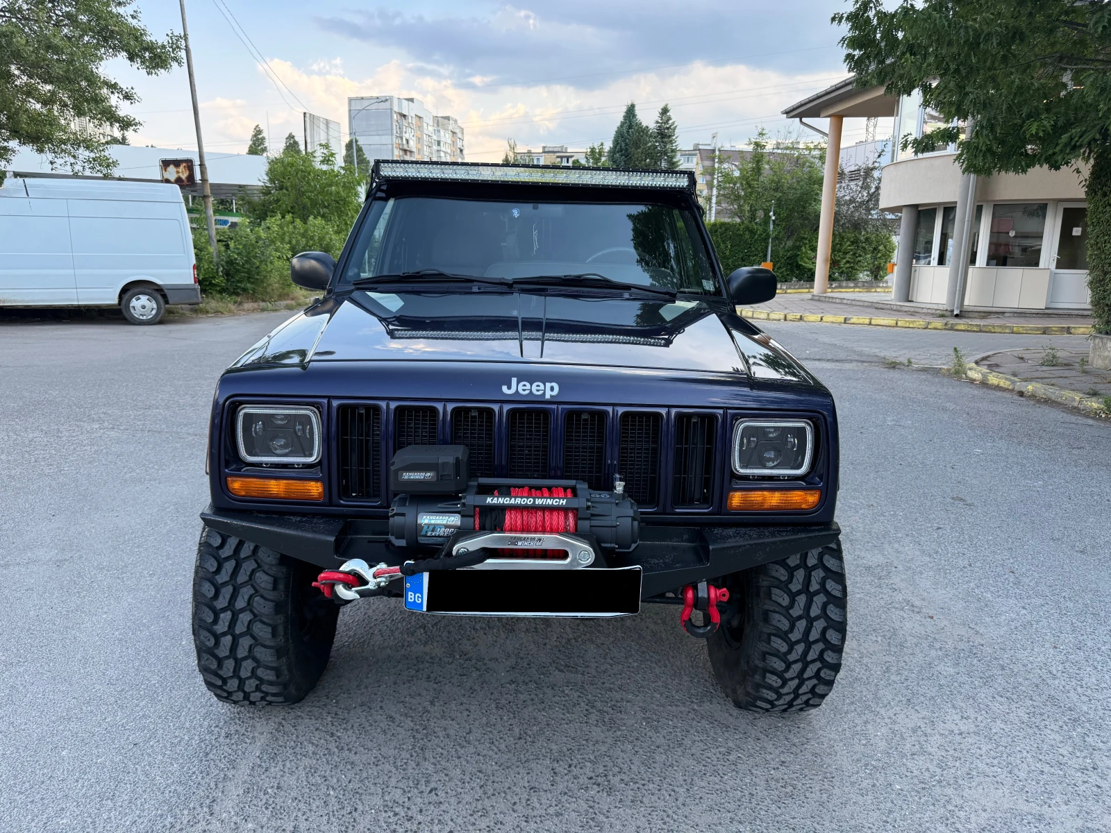 Jeep Cherokee Sport XJ 2.5TDI 4x4, снимка 2 - Автомобили и джипове - 55090238