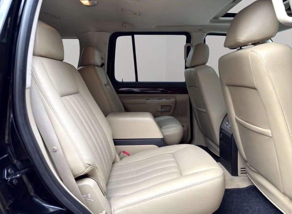 Lincoln Aviator, снимка 16 - Автомобили и джипове - 56140832