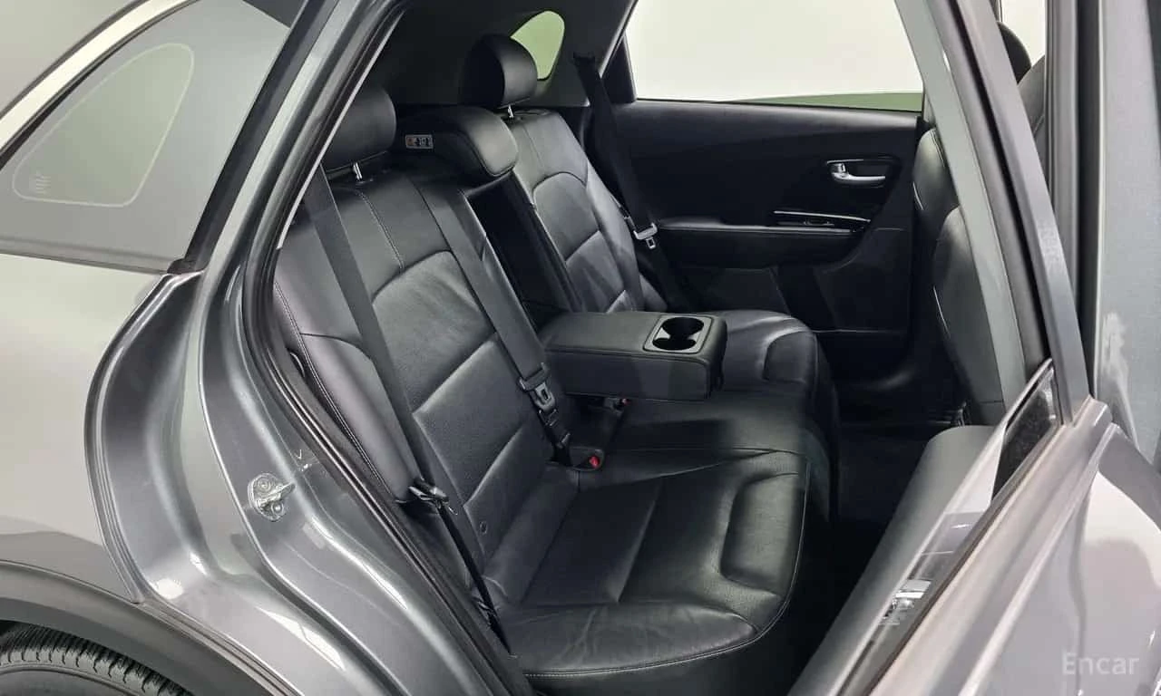 Kia Niro * Noblesse * , снимка 11 - Автомобили и джипове - 56597335