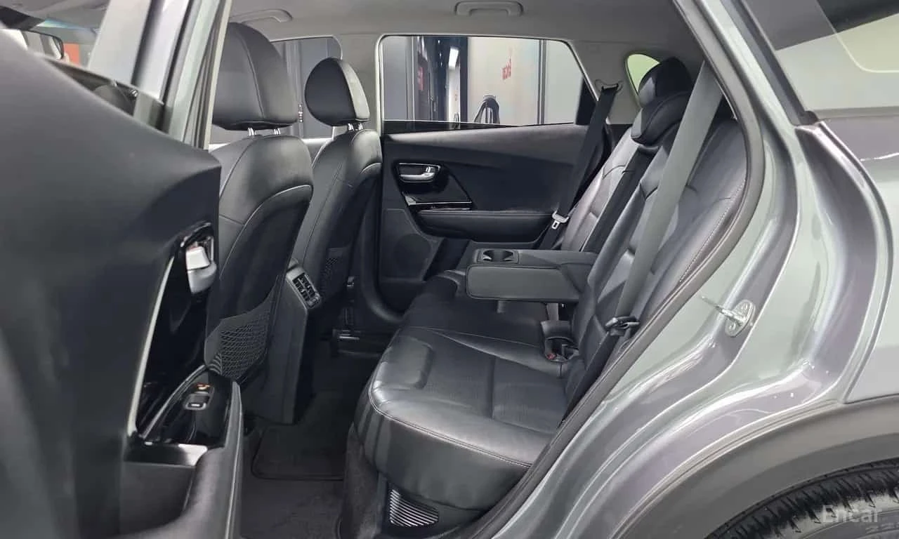 Kia Niro * Noblesse * , снимка 12 - Автомобили и джипове - 56597335