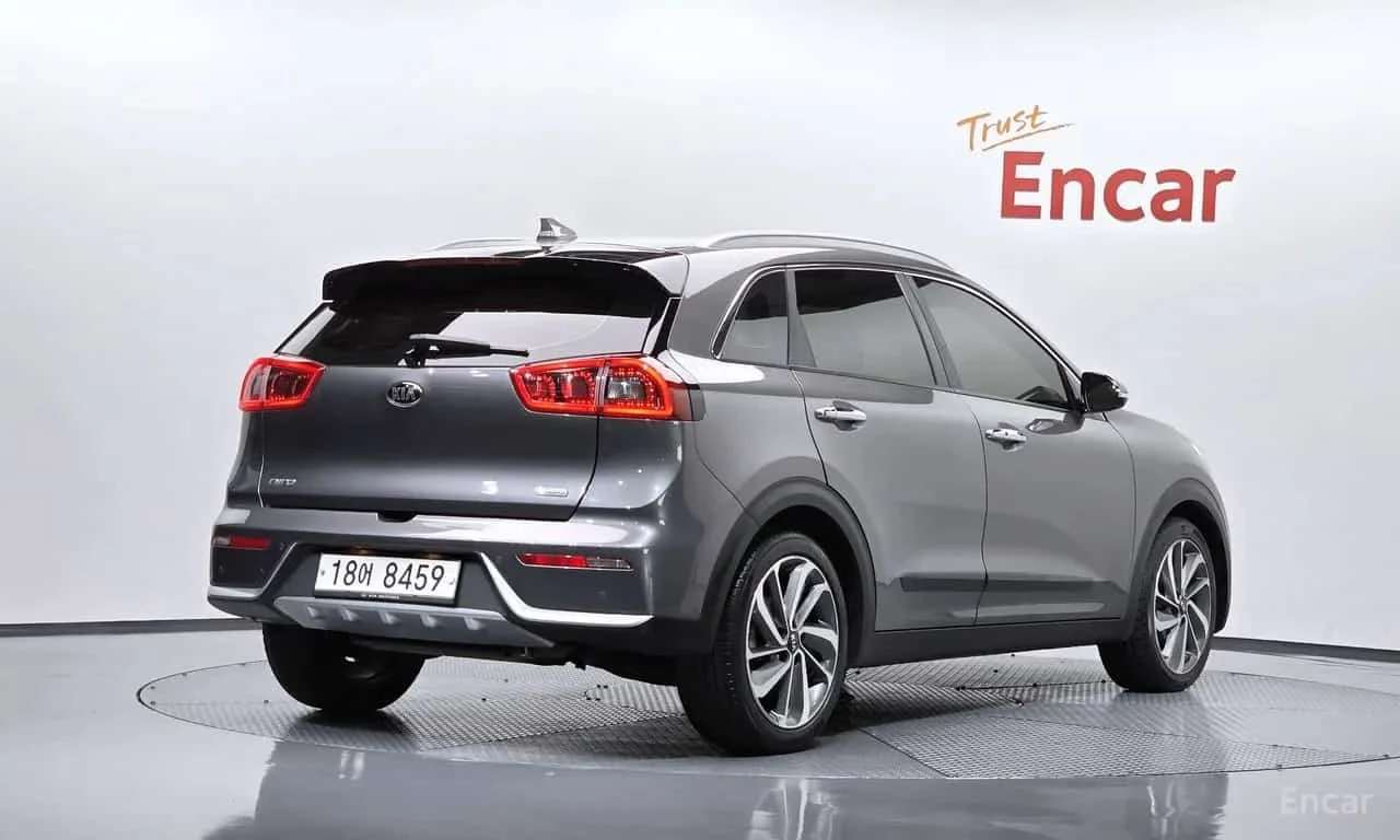Kia Niro * Noblesse * , снимка 2 - Автомобили и джипове - 56597335