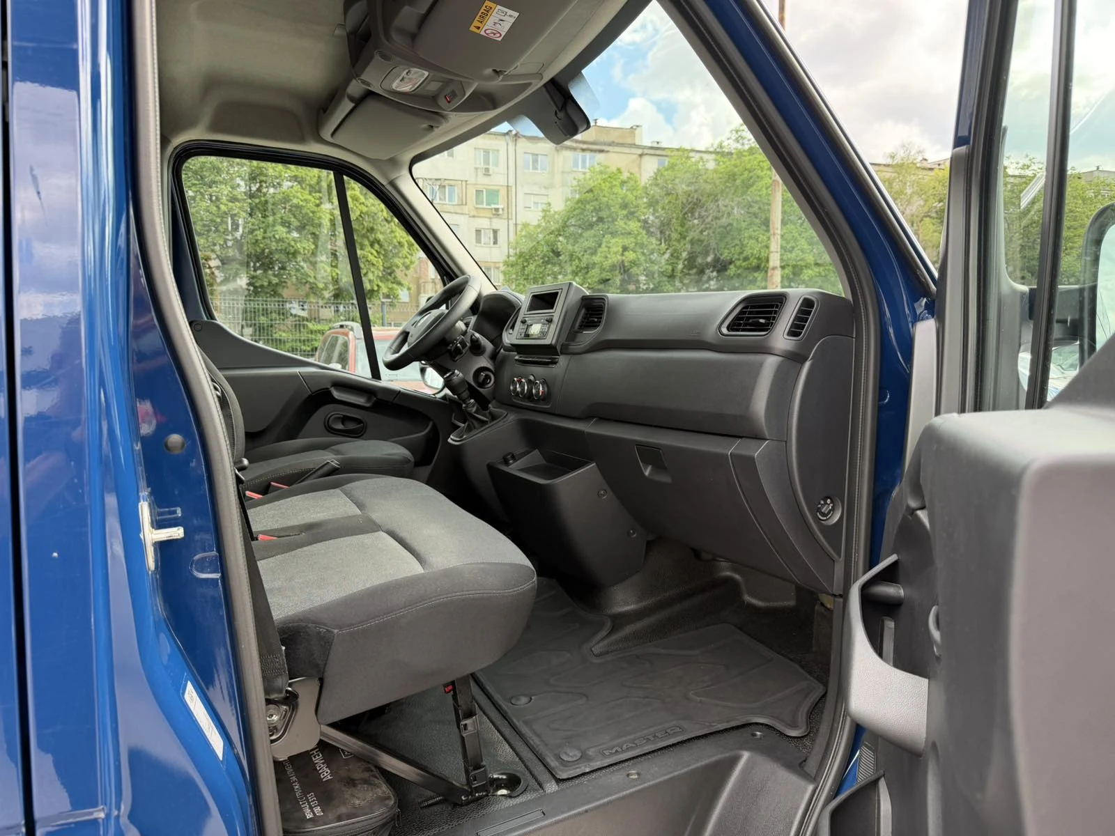 Renault Master 2.3blueDCi/136k.c./L2H3, снимка 12 - Бусове и автобуси - 54738509