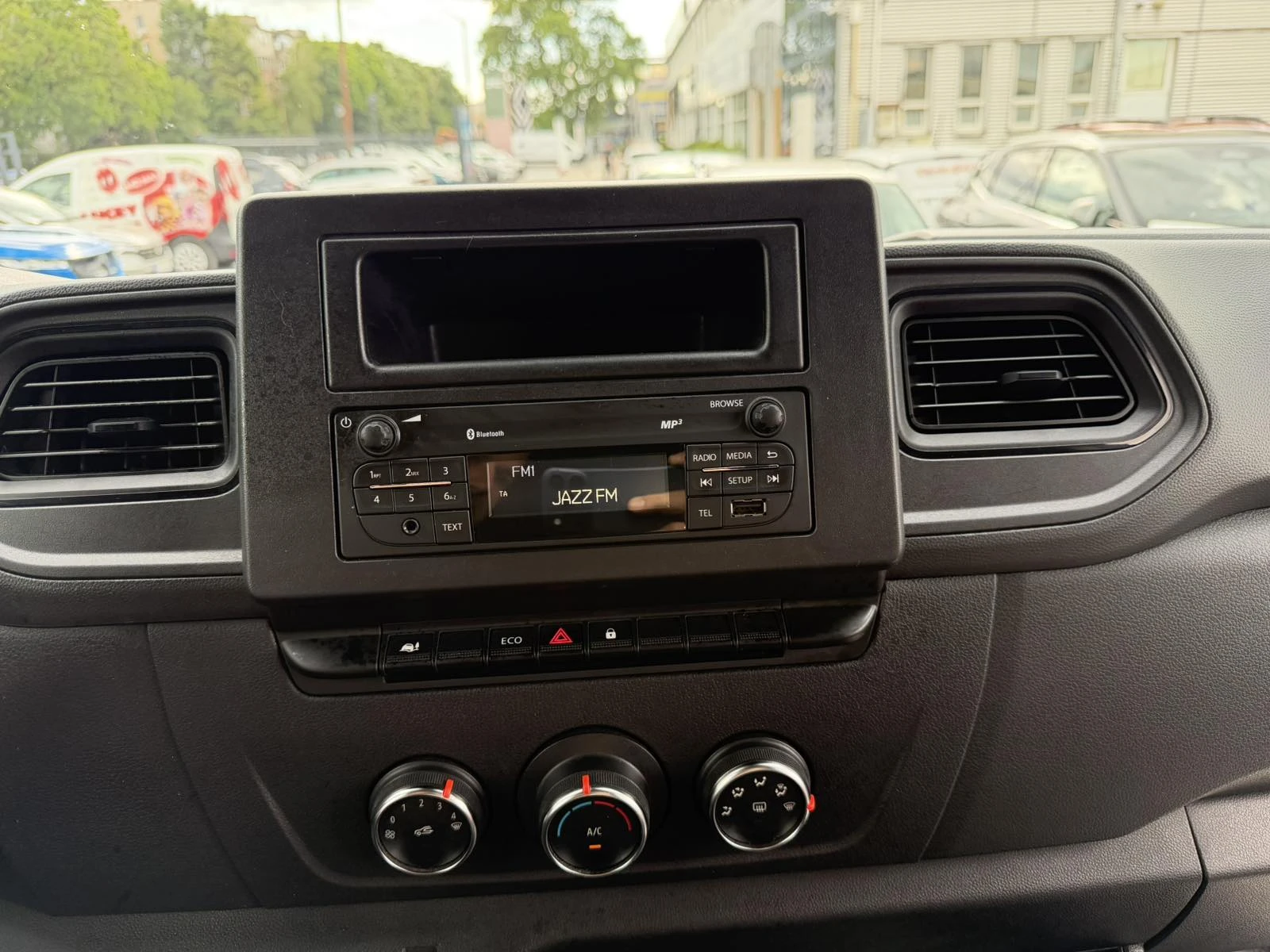 Renault Master 2.3blueDCi/136k.c./L2H3, снимка 16 - Бусове и автобуси - 54738509