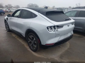 Ford Mustang Mach-E Premium RWD, снимка 3
