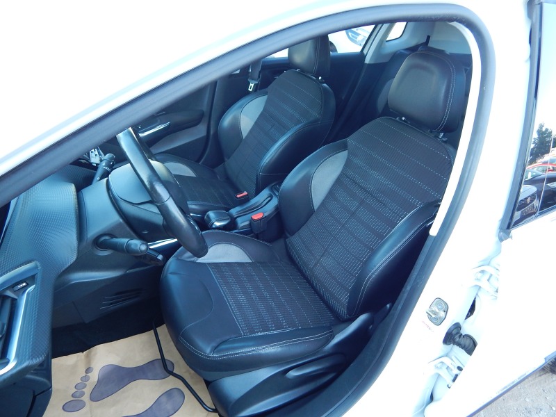 Peugeot 2008 1.6HDI* ALLURE* , снимка 14 - Автомобили и джипове - 46758301