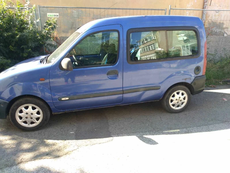 Renault Kangoo, снимка 3 - Автомобили и джипове - 47384393