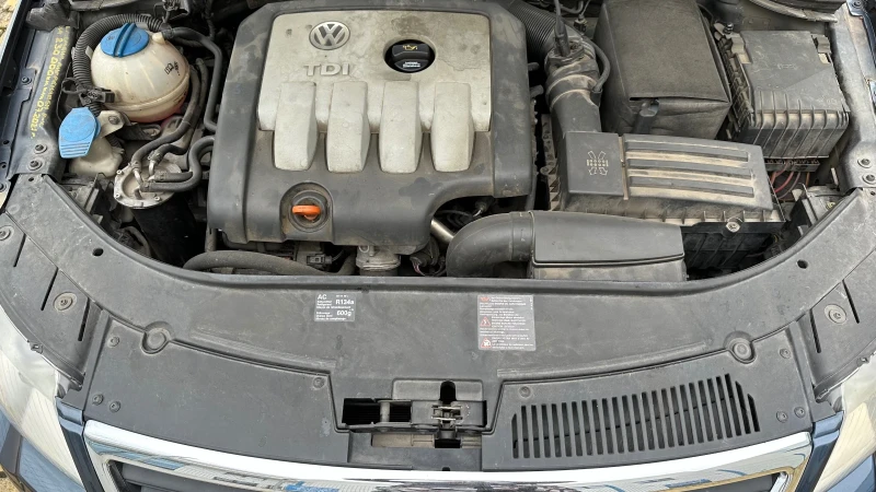 VW Passat 2.0 TDI DSG, снимка 10 - Автомобили и джипове - 47419576