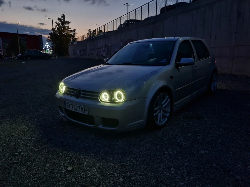 VW Golf Mk4 1.6 SR, снимка 16 - Автомобили и джипове - 47638143