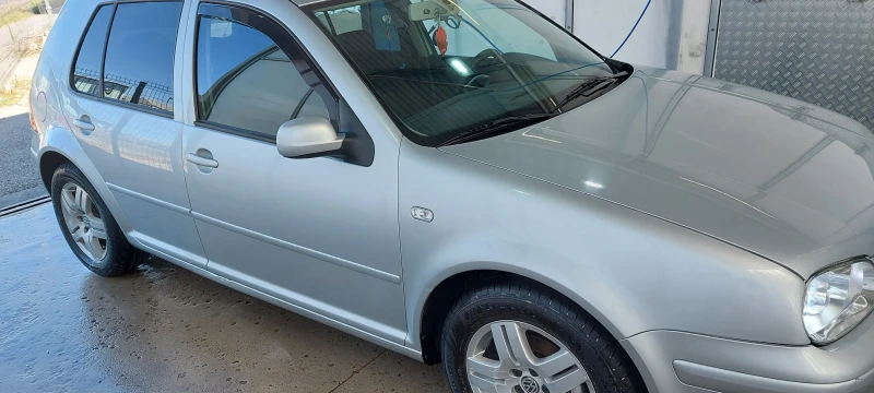 VW Golf 1.6, снимка 3 - Автомобили и джипове - 48807024