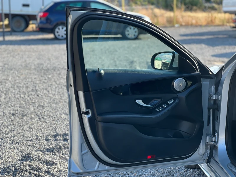 Mercedes-Benz C 220 AMG LINE TOP, снимка 6 - Автомобили и джипове - 51110040