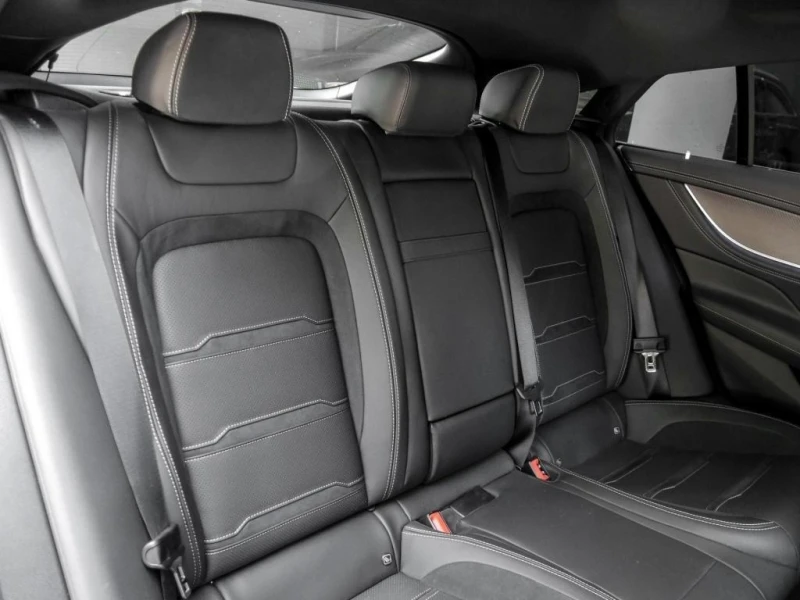 Mercedes-Benz AMG GT 53/4MATIC/CARBON/V8 STYLE/BURM/360/NIGHT/MULTIBEAM, снимка 17 - Автомобили и джипове - 51420705