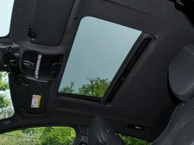 Mercedes-Benz AMG GT 53/4MATIC/CARBON/V8 STYLE/BURM/360/NIGHT/MULTIBEAM, снимка 10 - Автомобили и джипове - 51420705