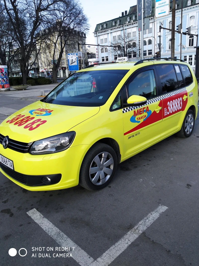 VW Touran TSI, снимка 7 - Автомобили и джипове - 52118207