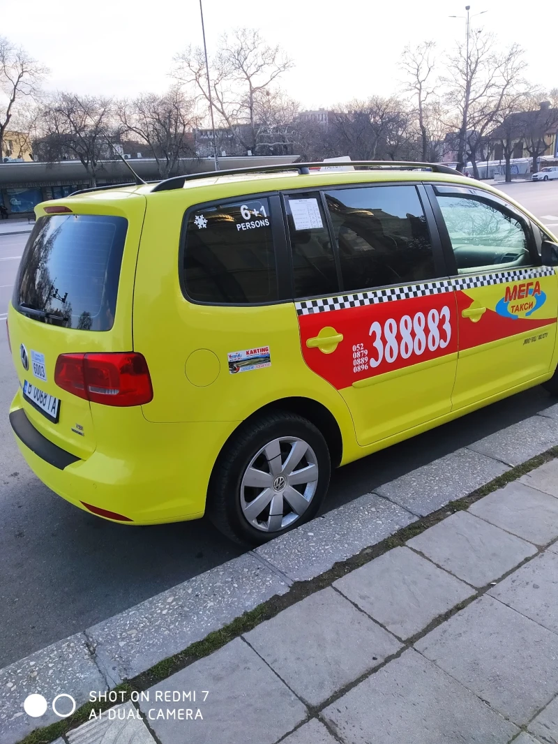 VW Touran TSI, снимка 4 - Автомобили и джипове - 52118207