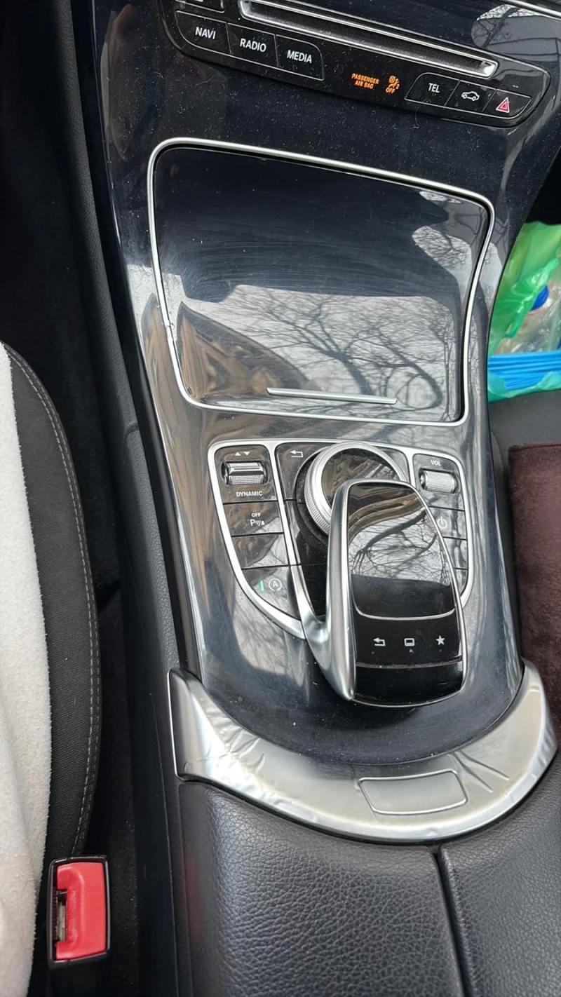 Mercedes-Benz C 200, снимка 9 - Автомобили и джипове - 52354461