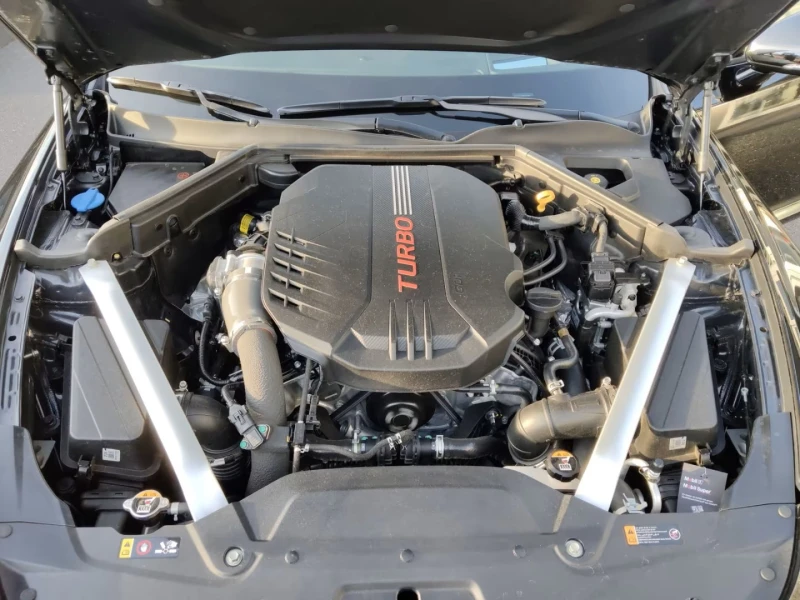 Kia Stinger GT 4WD 3.3, снимка 11 - Автомобили и джипове - 52900243