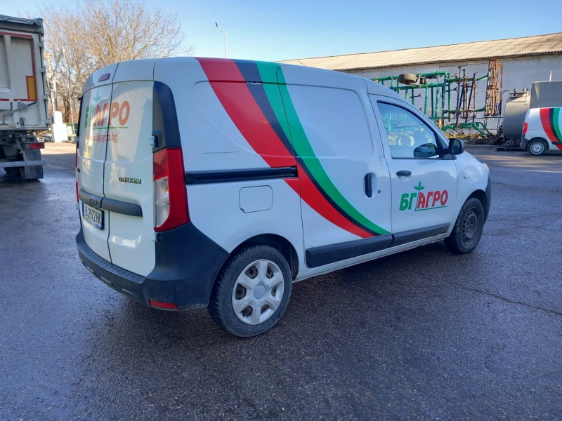 Dacia Dokker, снимка 4 - Автомобили и джипове - 53261421