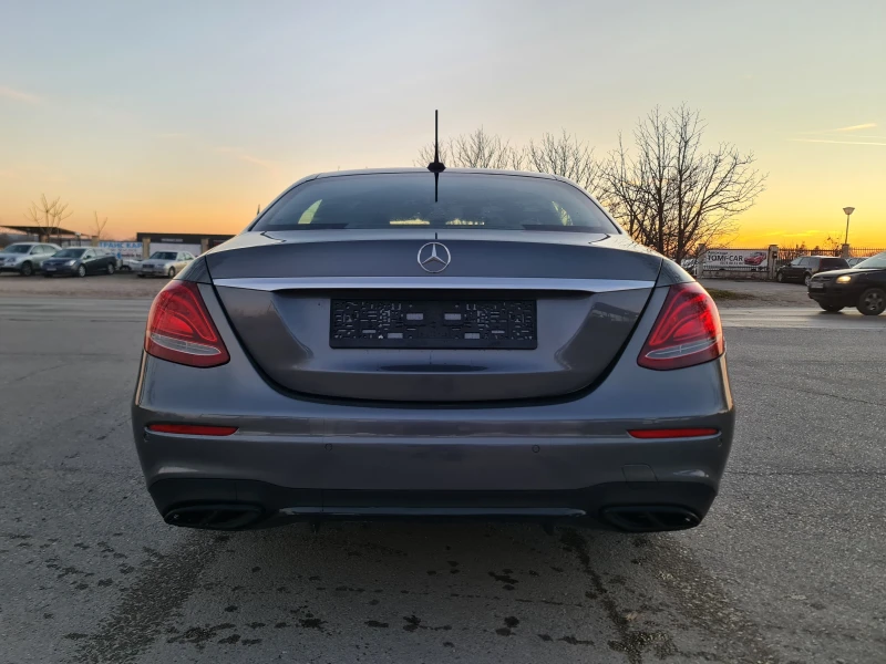 Mercedes-Benz E 220 ТОП ЦЕНА/AMG, снимка 5 - Автомобили и джипове - 53297767