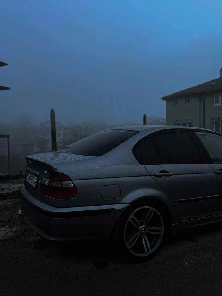 BMW 330, снимка 6 - Автомобили и джипове - 52680838