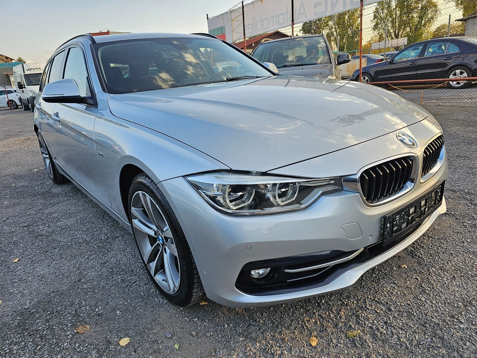 BMW 330 330 xDrive face SPORT - изображение 2