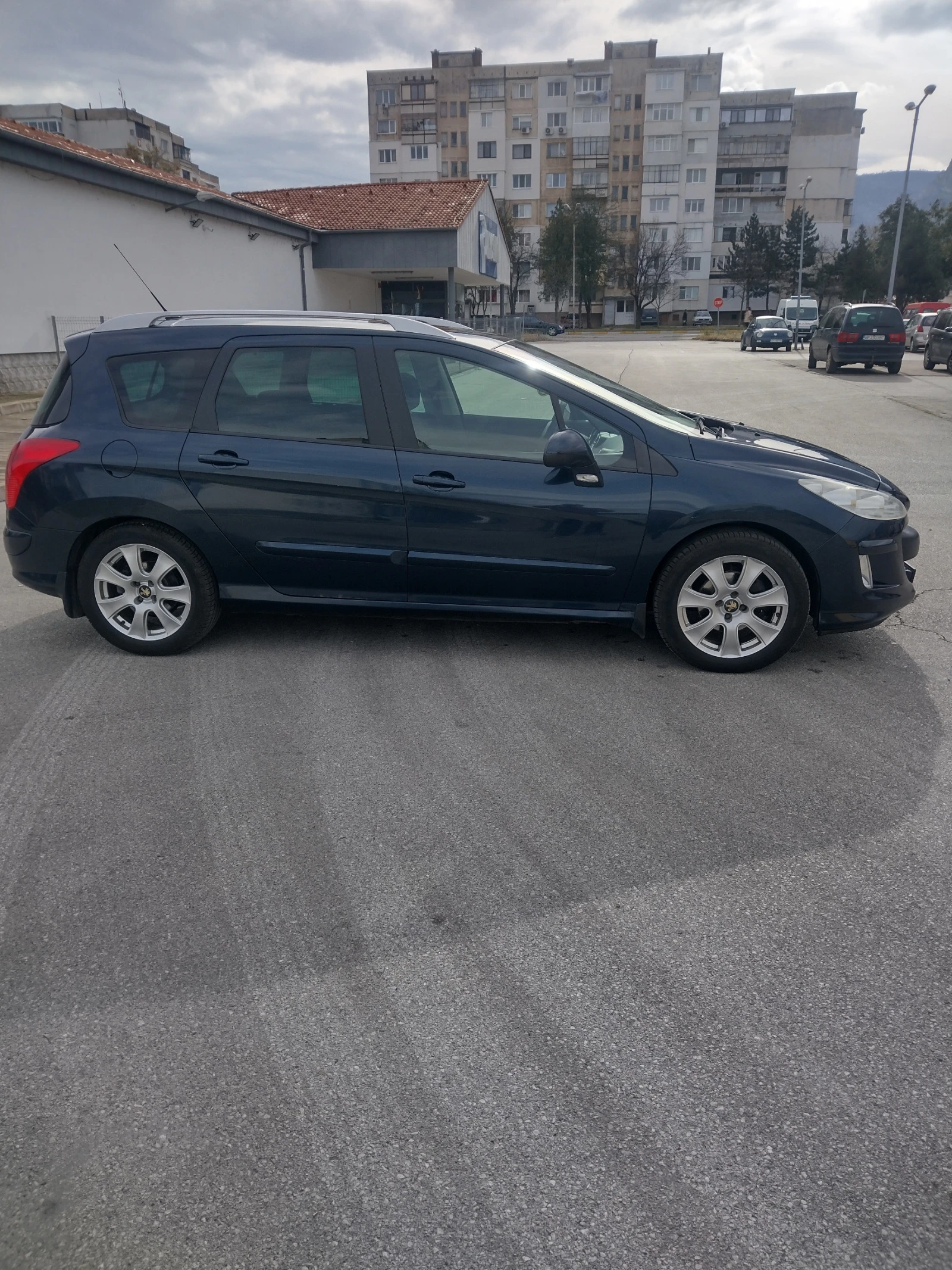 Peugeot 308 1.6 HDI 6ск - изображение 3